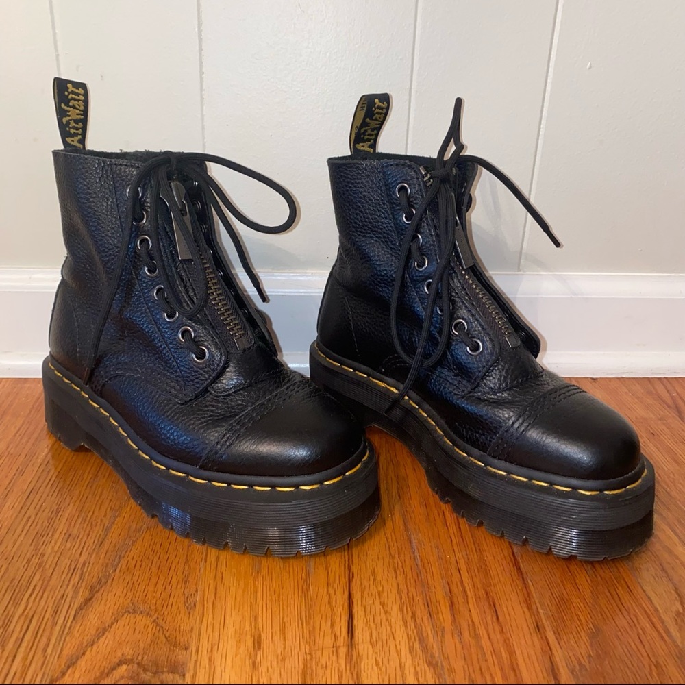 Dr Martens SINCLAIR platform boot womens size 6